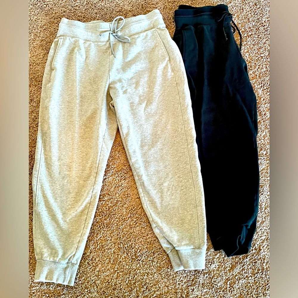 JOYLAB Lot of 2 Black and Gray Jogger Sweatpants. Sz M
